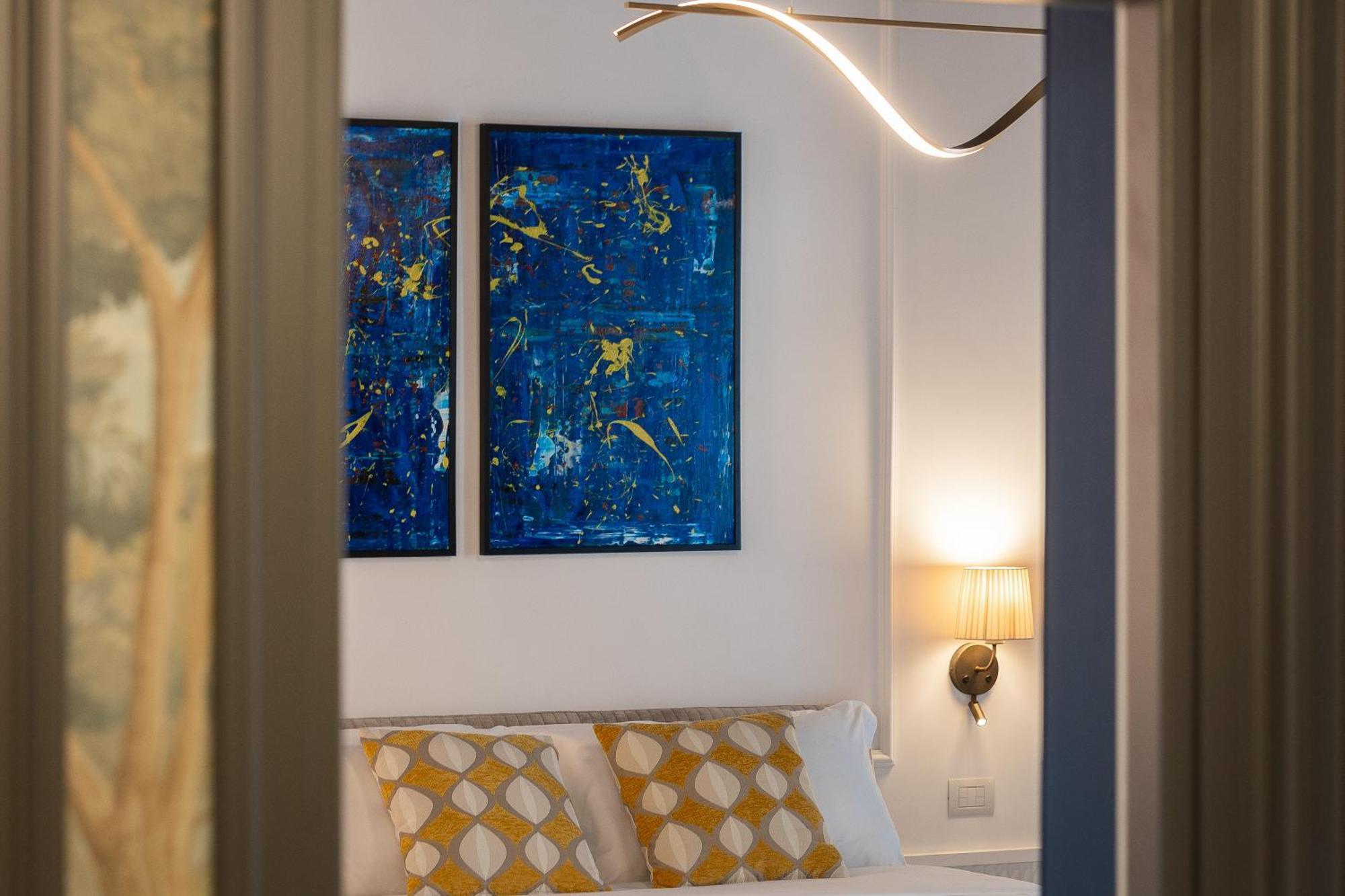 The Romulus Apartment Rom